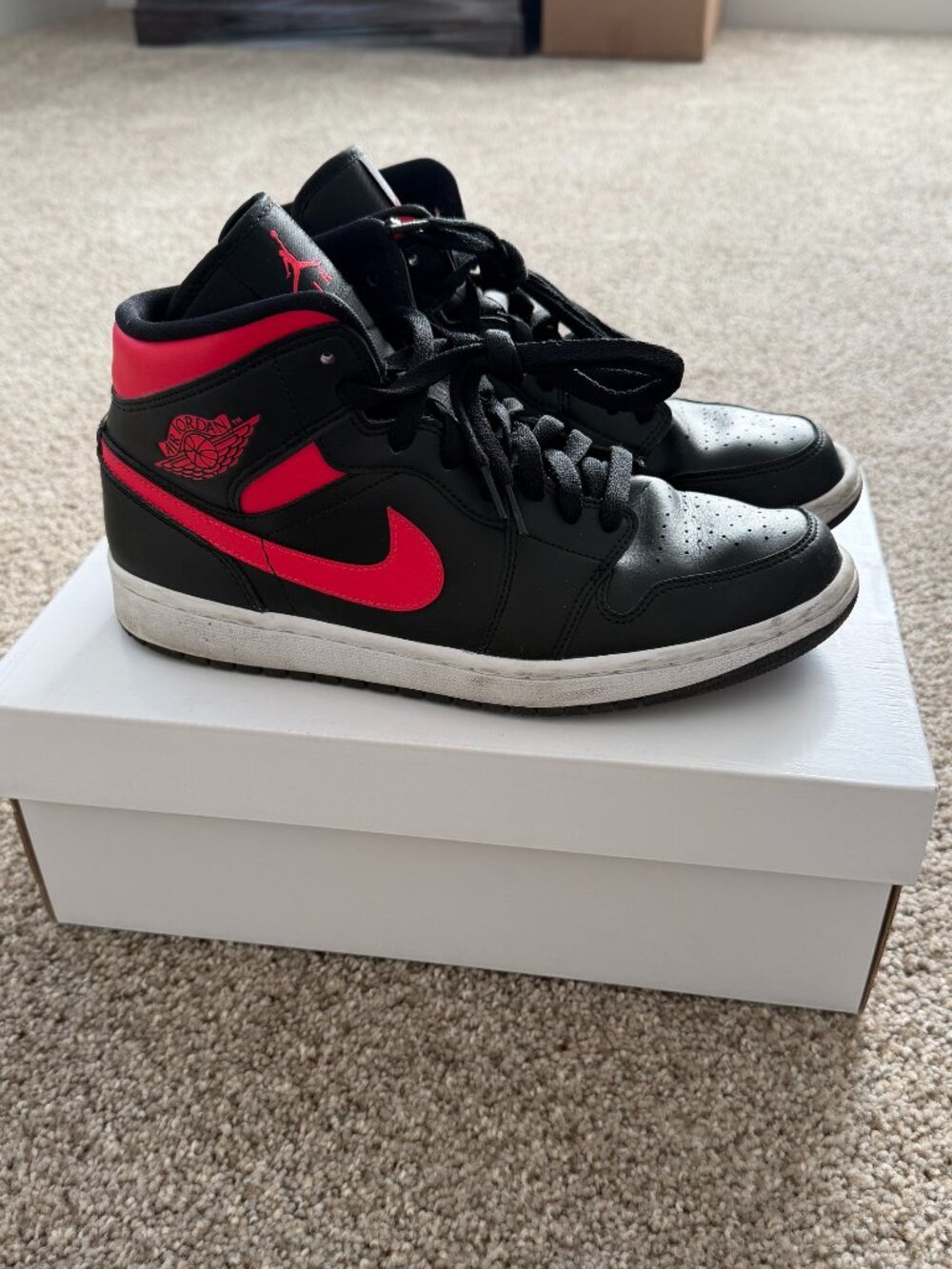 Nike Women's Air Jordan 1 Mid, Size 11